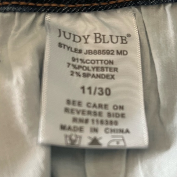 Judy Blue High Rise Wide Leg Medium Wash Blue Jeans 11/30 - Picture 8 of 8